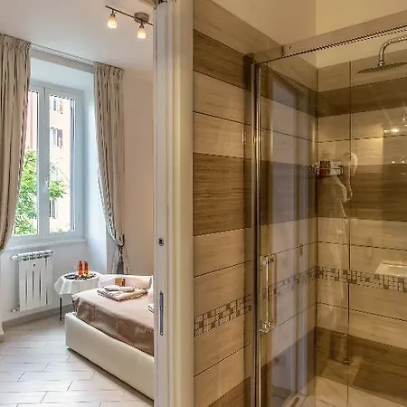 دار ضيافة روما سنترال رومز أو أفيتاكامير بيت ضيافة 4*