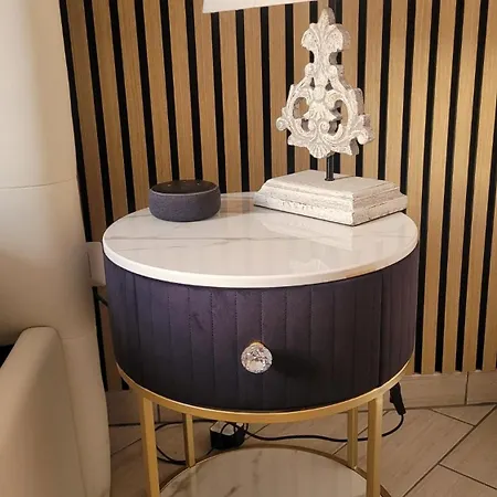 دار ضيافة روما سنترال رومز أو أفيتاكامير بيت ضيافة روما