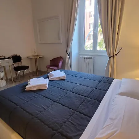 دار ضيافة روما سنترال رومز أو أفيتاكامير 4* روما