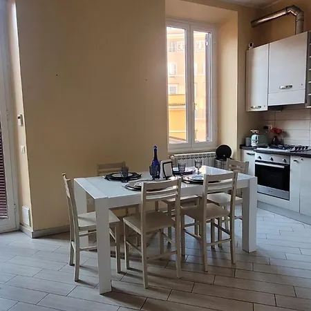 دار ضيافة روما سنترال رومز أو أفيتاكامير روما