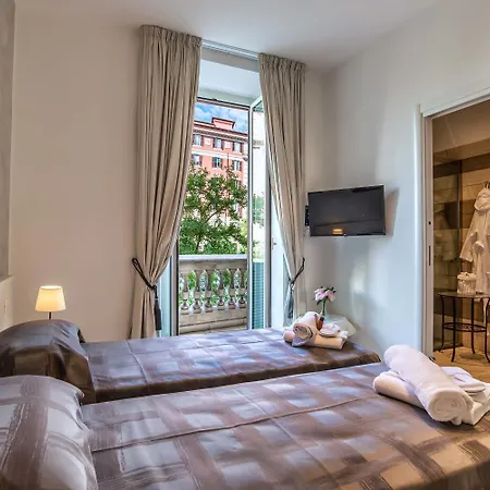 دار ضيافة روما سنترال رومز أو أفيتاكامير 4* روما