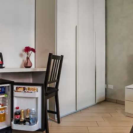 بيت ضيافة دار ضيافة روما سنترال رومز أو أفيتاكامير 4*