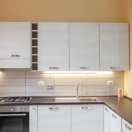 دار ضيافة روما سنترال رومز أو أفيتاكامير روما