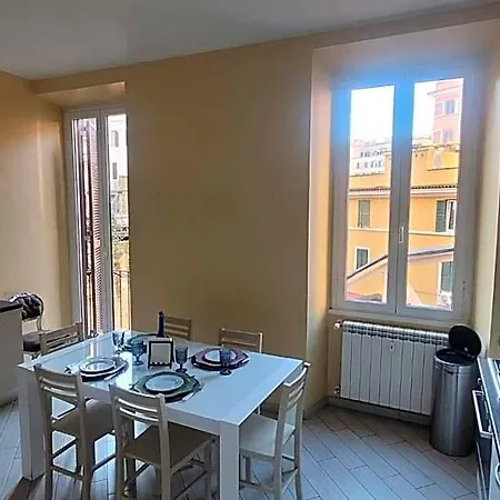 Rome Central Rooms 4*